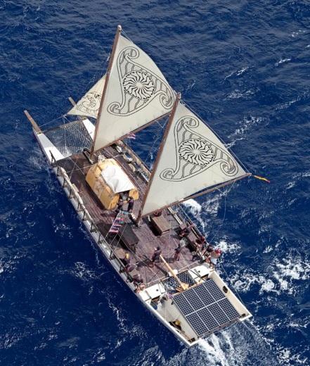 pacific_voyagers_canoe