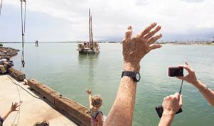 30-A1-HOKULEA-pic