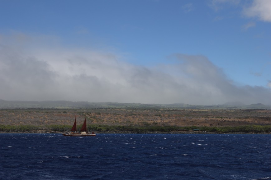 Hikianalia with sails up returning to Kawaihae after journey to Hilo is postponed