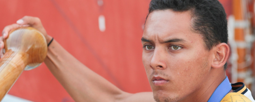 Kaniela Anakalea-Buckly holds down the hoeuli, back sighting Moorea.