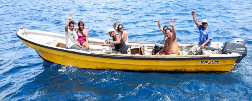 Friends from Rapa Nui on board before we go.