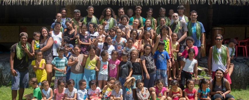 Crew visits a spring break cultural program in Tepivai